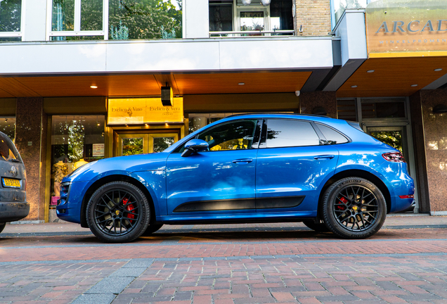 Porsche 95B Macan GTS