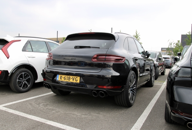 Porsche 95B Macan GTS