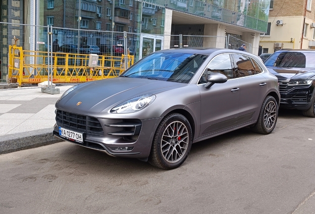 Porsche 95B Macan Turbo