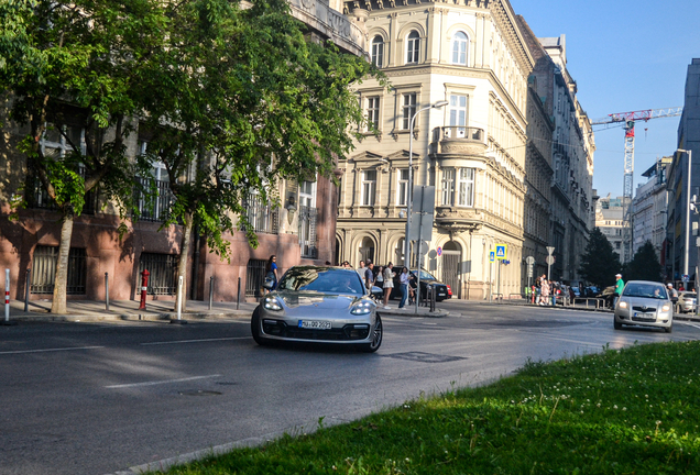 Porsche 971 Panamera GTS Sport Turismo