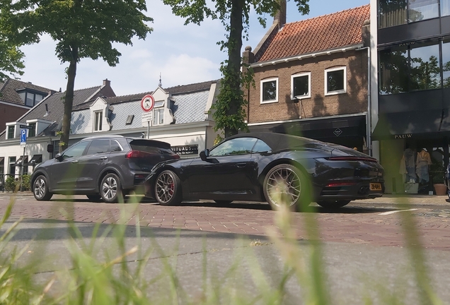 Porsche 992 Carrera 4S Cabriolet