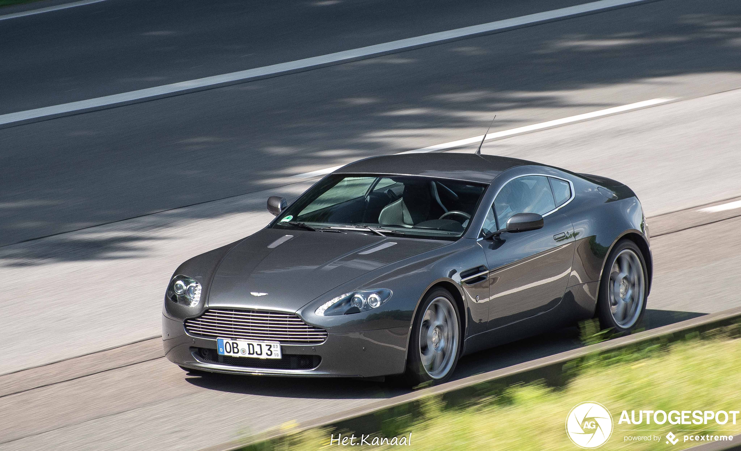 Aston Martin V8 Vantage