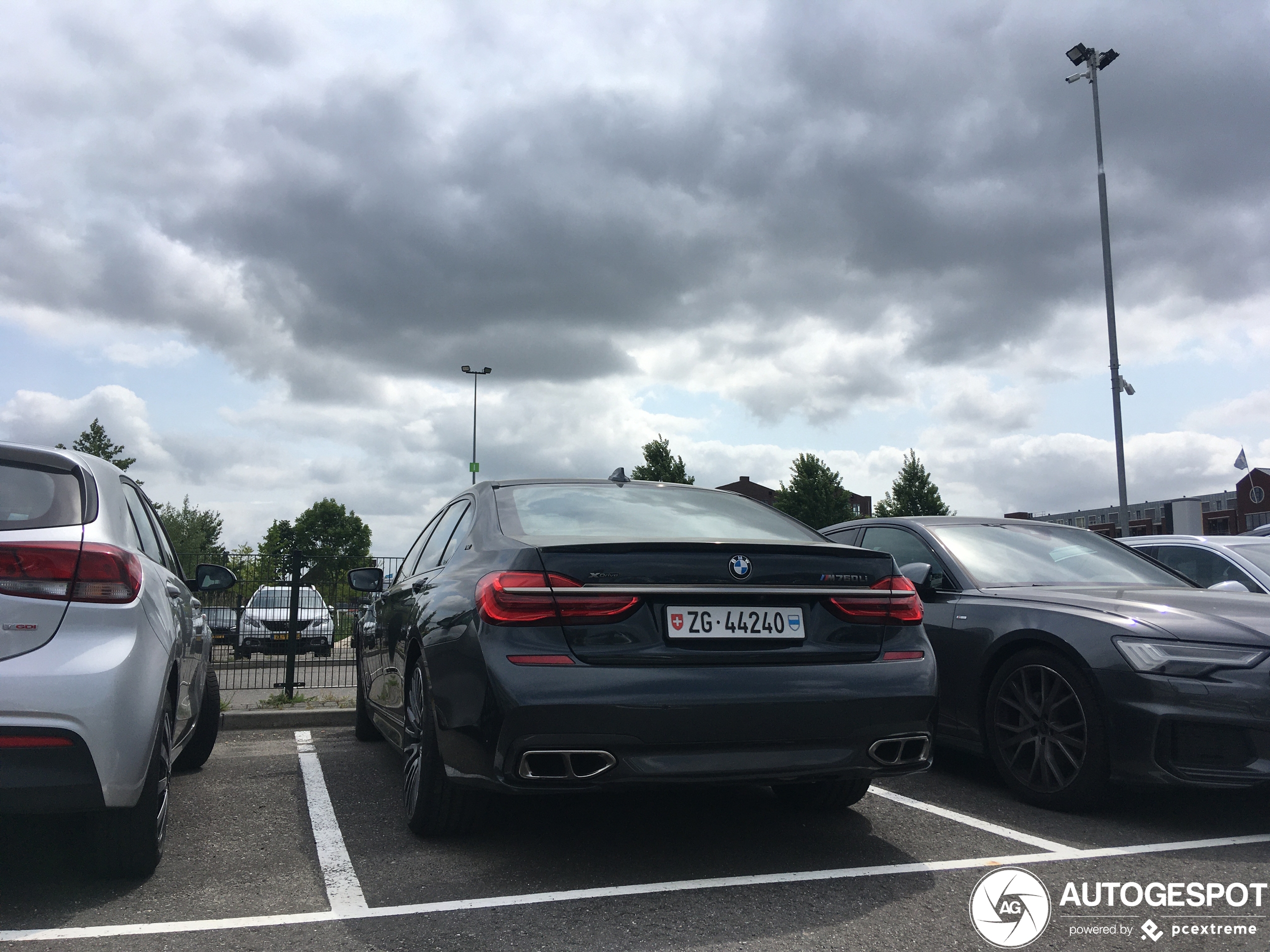 BMW M760Li xDrive