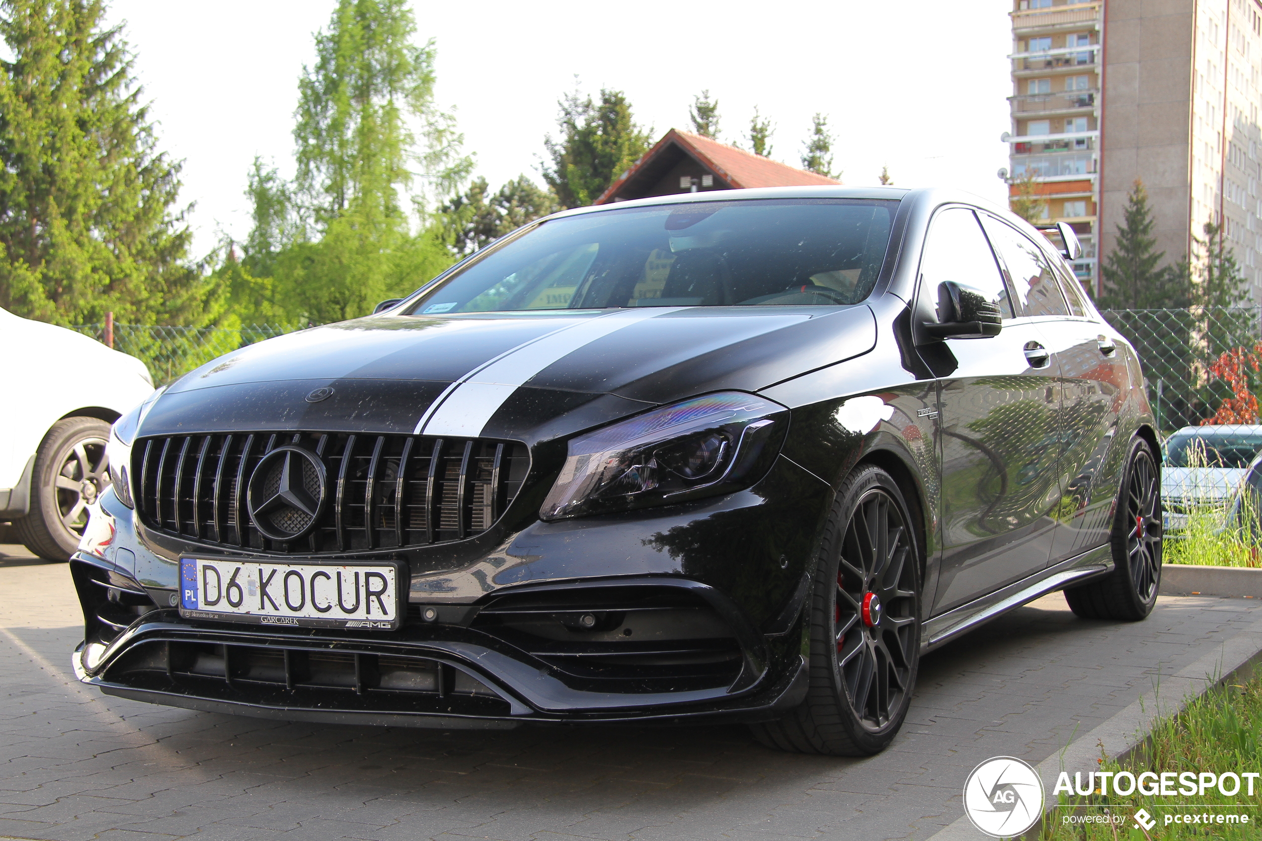 Mercedes-AMG A 45 W176 2015