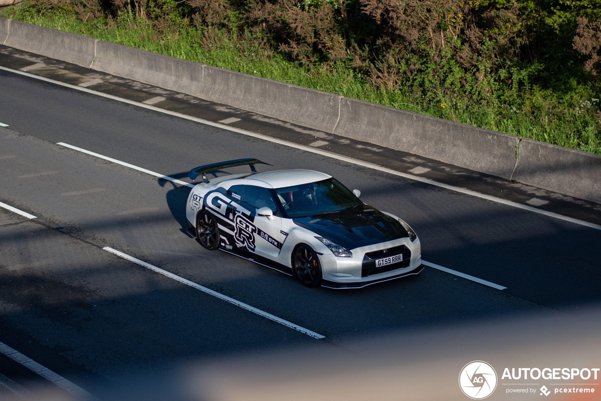 Nissan GT-R