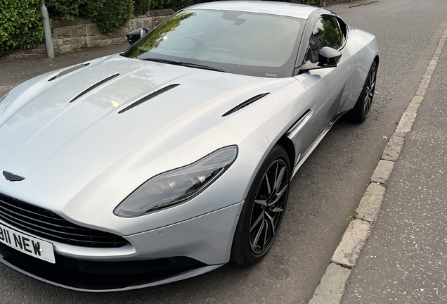 Aston Martin DB11