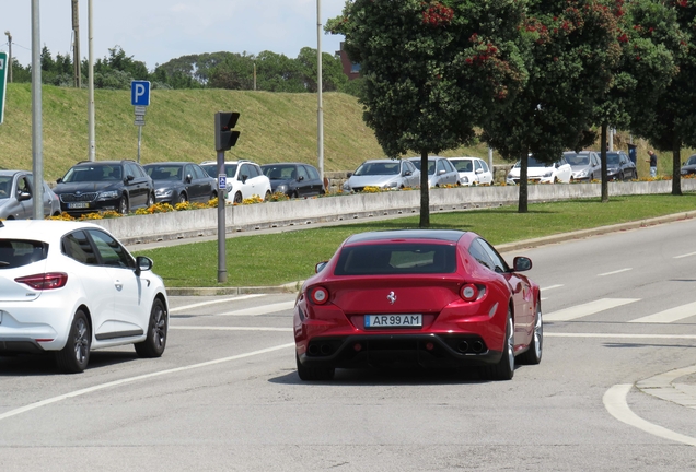 Ferrari FF