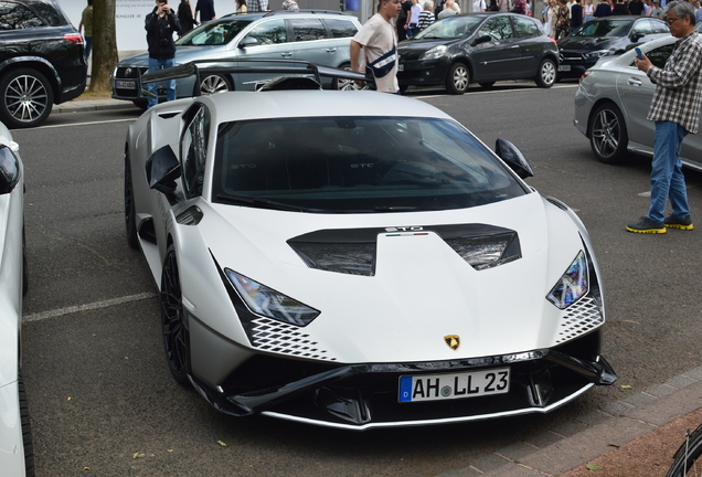 Lamborghini Huracán LP640-2 STO