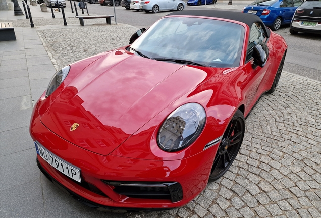 Porsche 992 Carrera 4 GTS Cabriolet