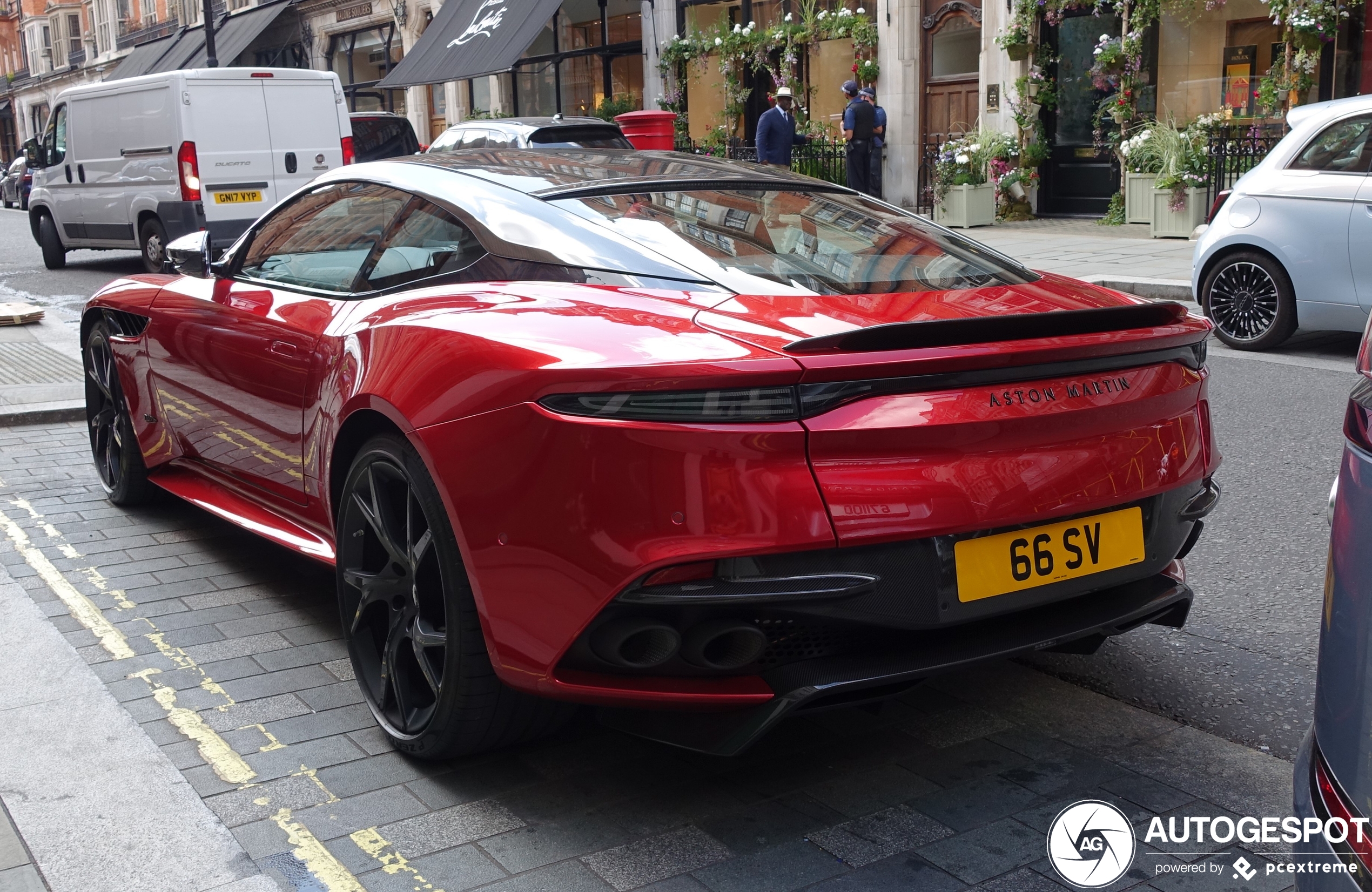 Aston Martin DBS Superleggera