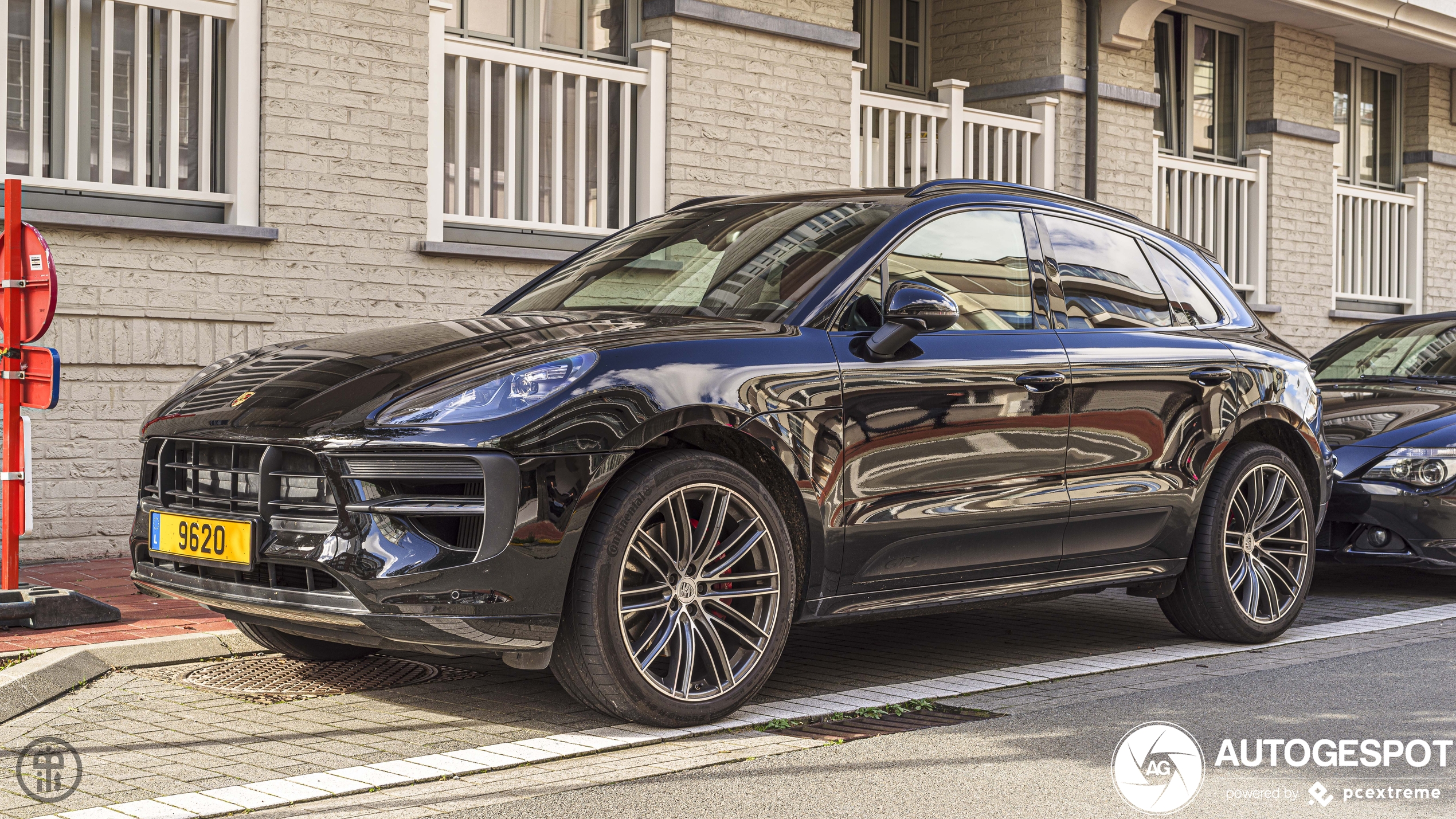 Porsche 95B Macan GTS MkII