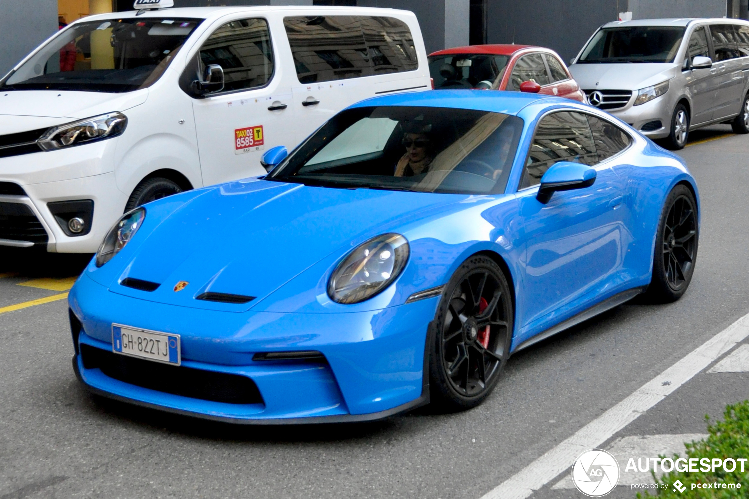 Porsche 992 GT3 Touring