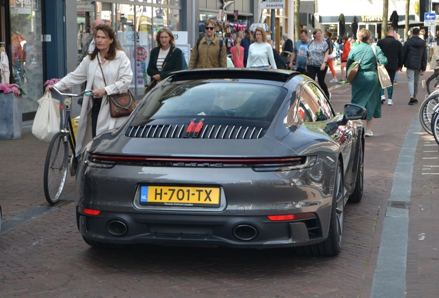 Porsche 992 Carrera 4S