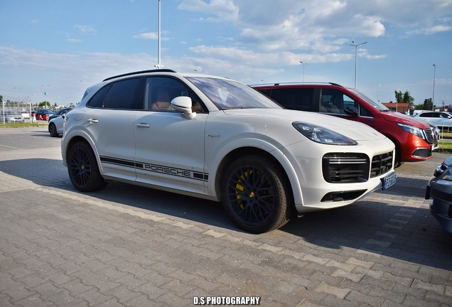 Porsche Cayenne Turbo S E-Hybrid