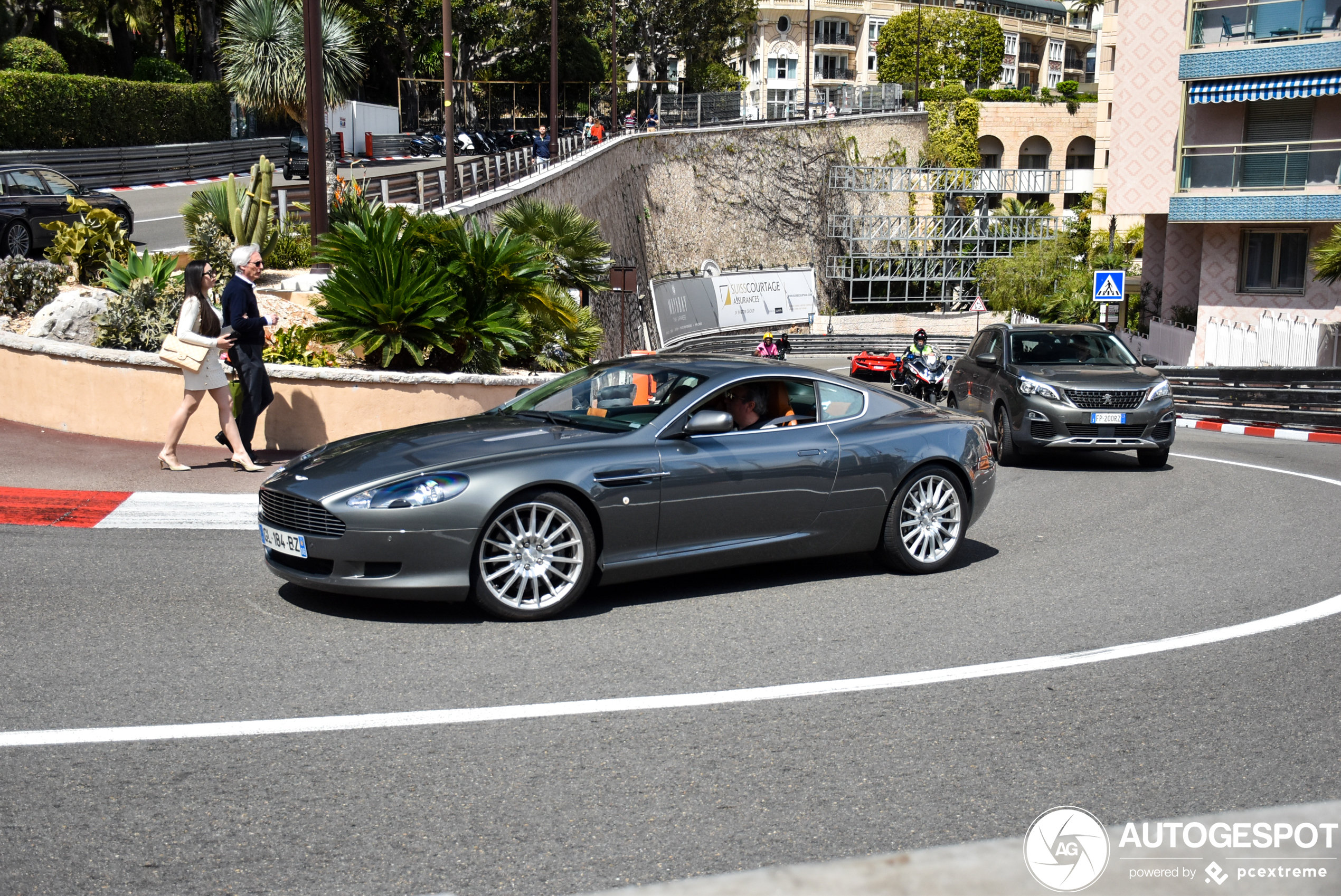 Aston Martin DB9