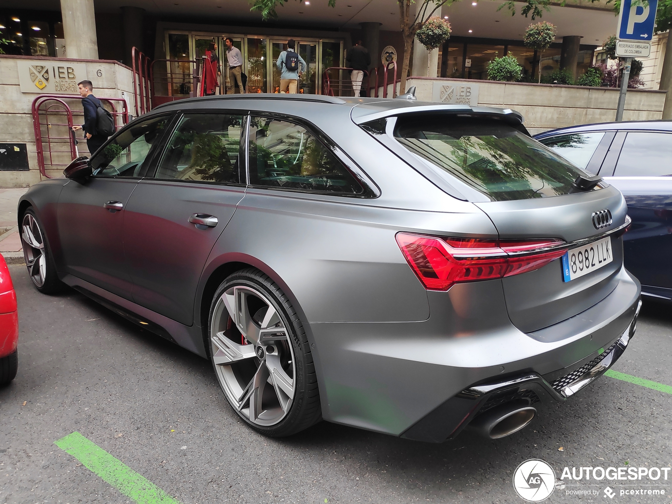 Audi RS6 Avant C8