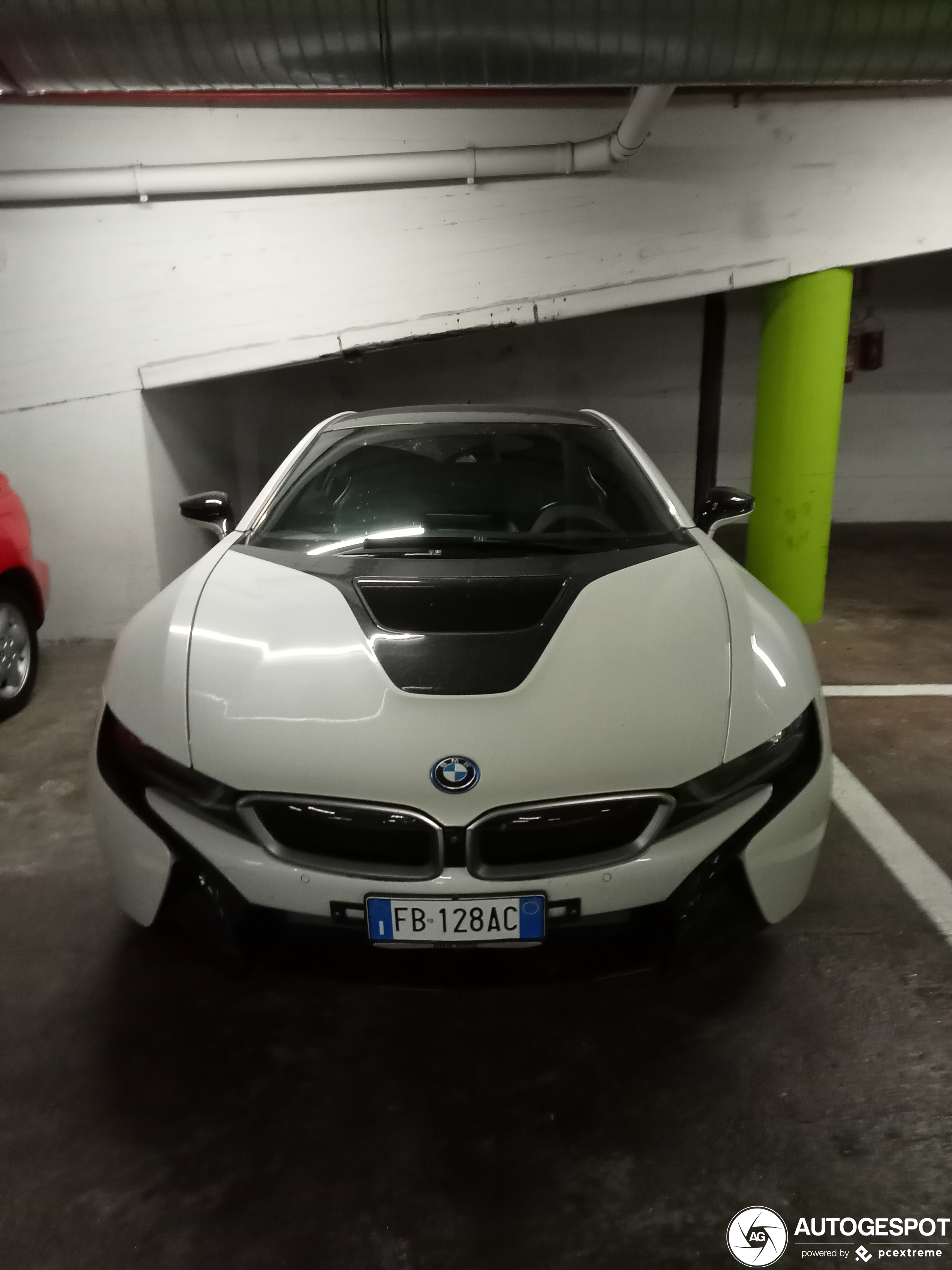 BMW i8