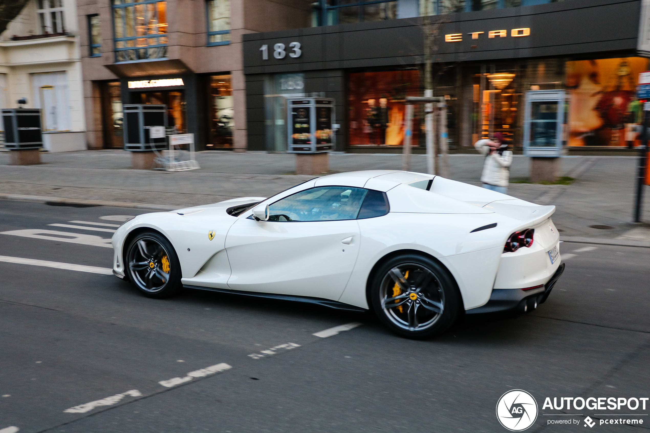 Ferrari 812 GTS