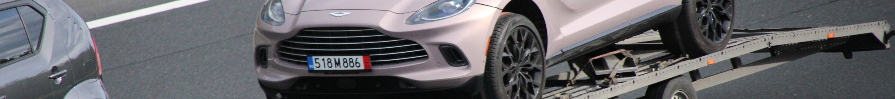 Aston Martin DBX