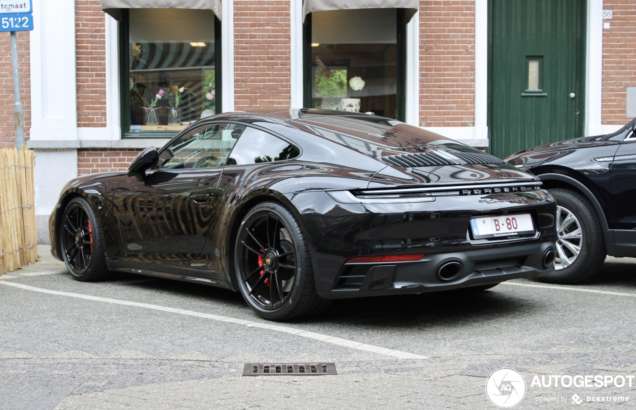 Porsche 992 Carrera 4 GTS