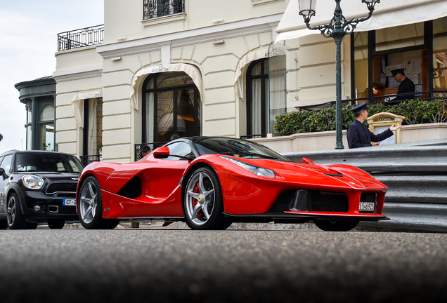 Ferrari LaFerrari Aperta