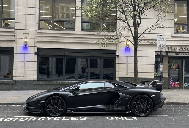 Lamborghini Aventador LP770-4 SVJ Roadster