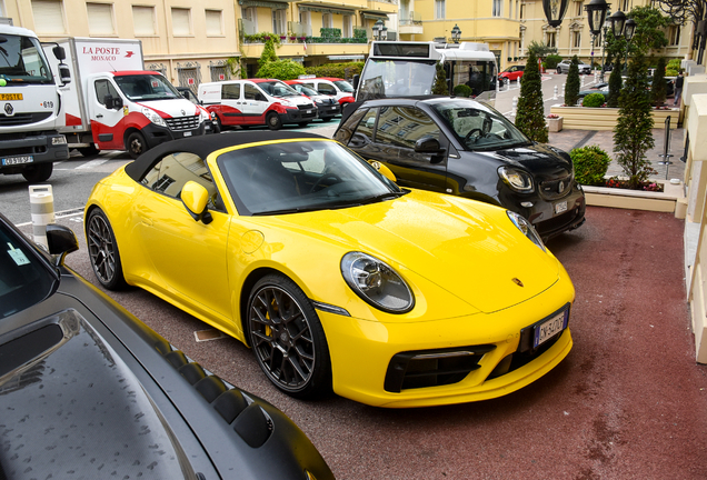 Porsche 992 Carrera 4S Cabriolet