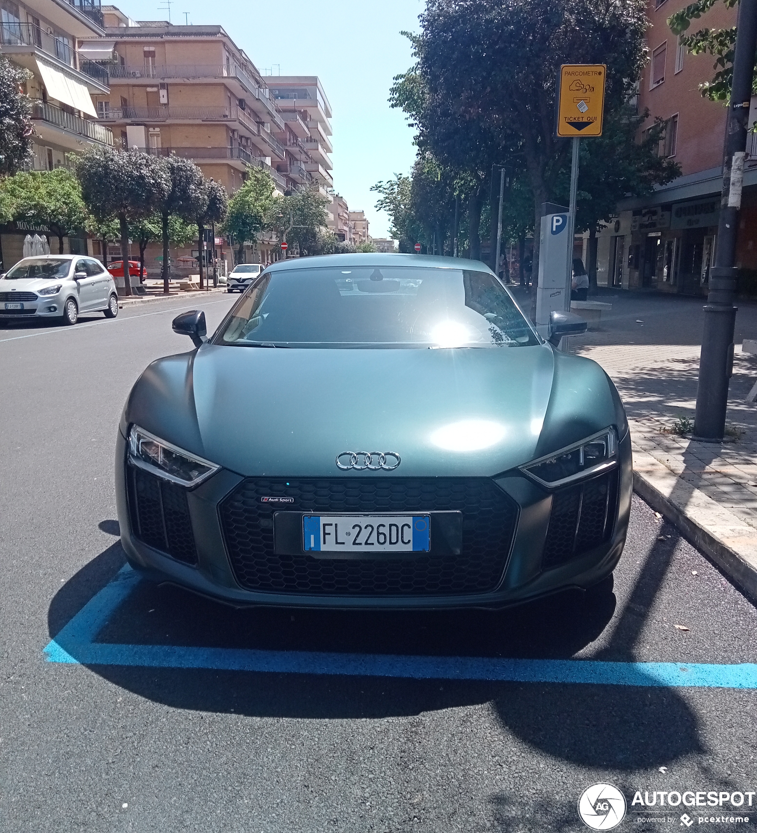 Audi R8 V10 Plus 2015