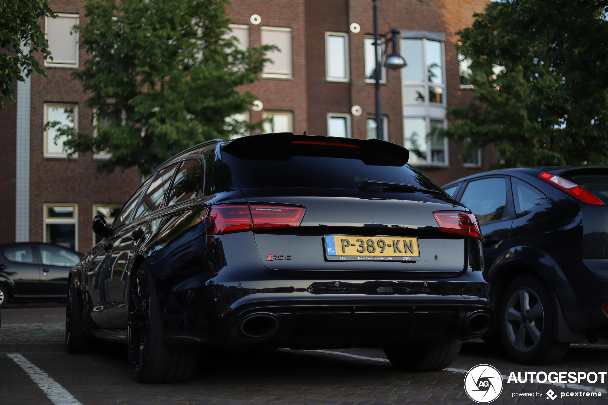 Audi RS6 Avant C7 2015