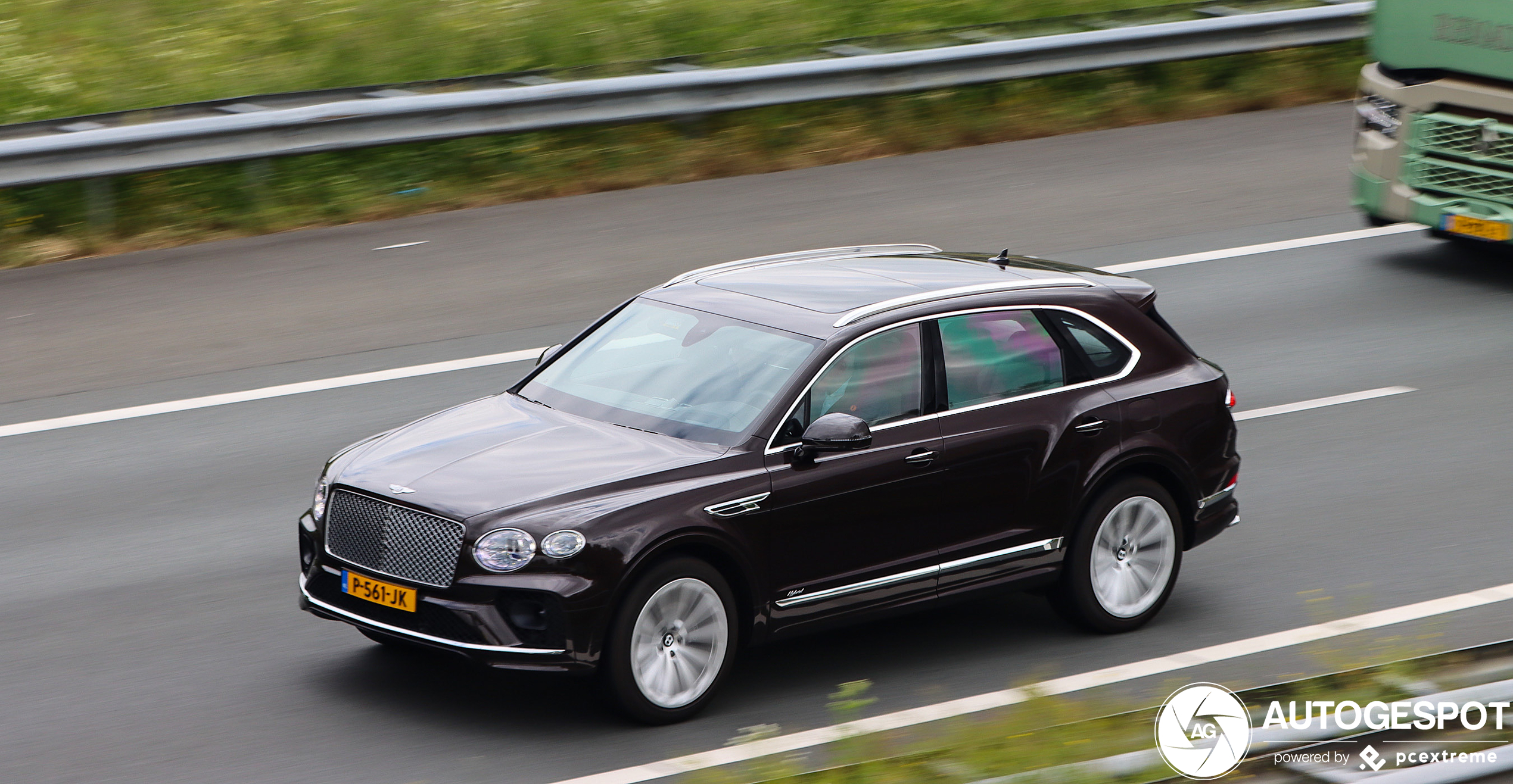 Bentley Bentayga Hybrid 2021