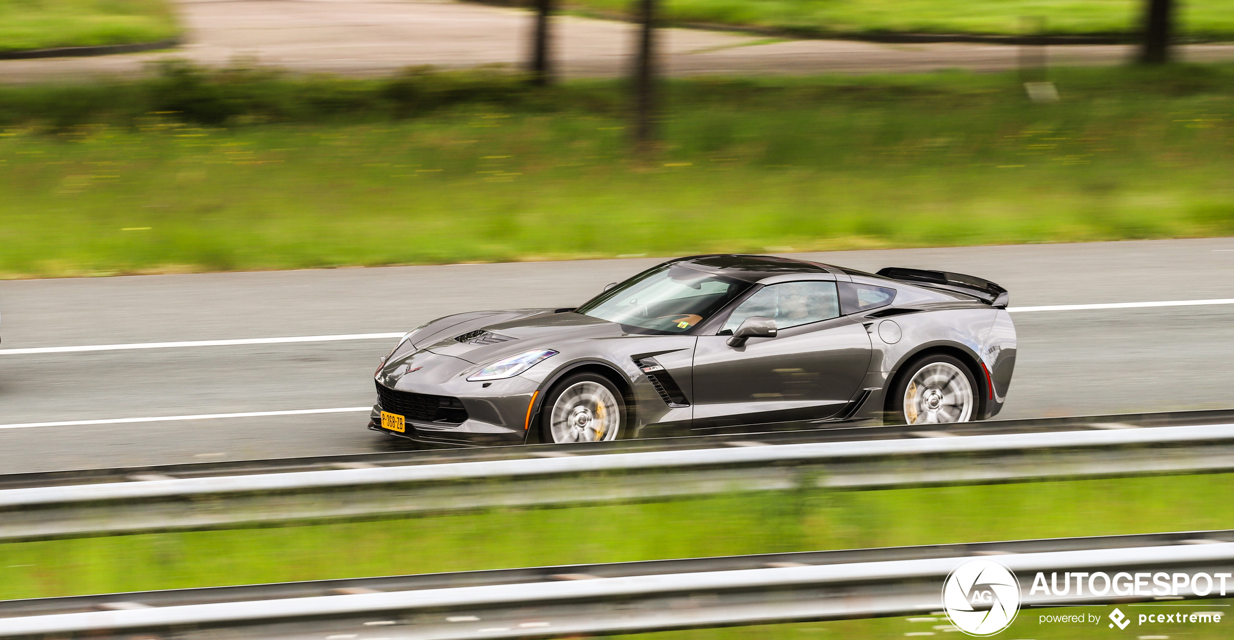 Chevrolet Corvette C7 Z06 R Edition