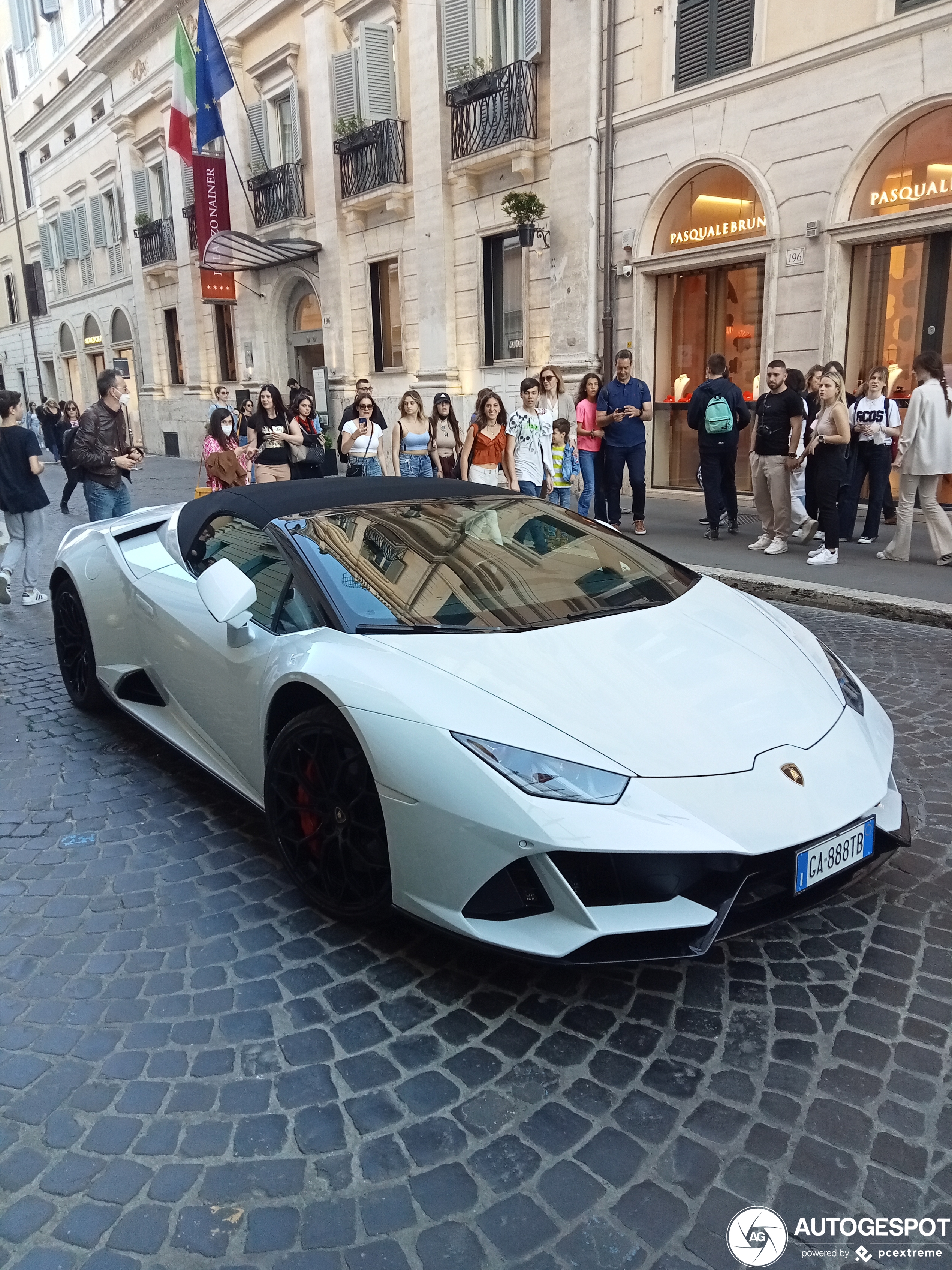 Lamborghini Huracán LP640-4 EVO Spyder