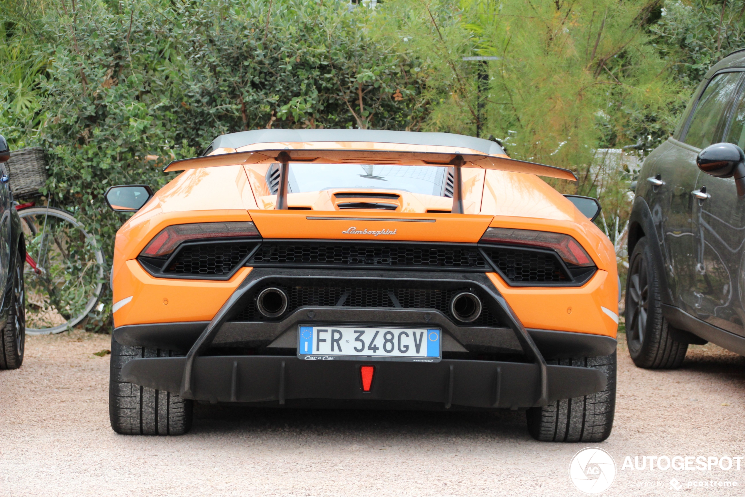 Lamborghini Huracán LP640-4 Performante