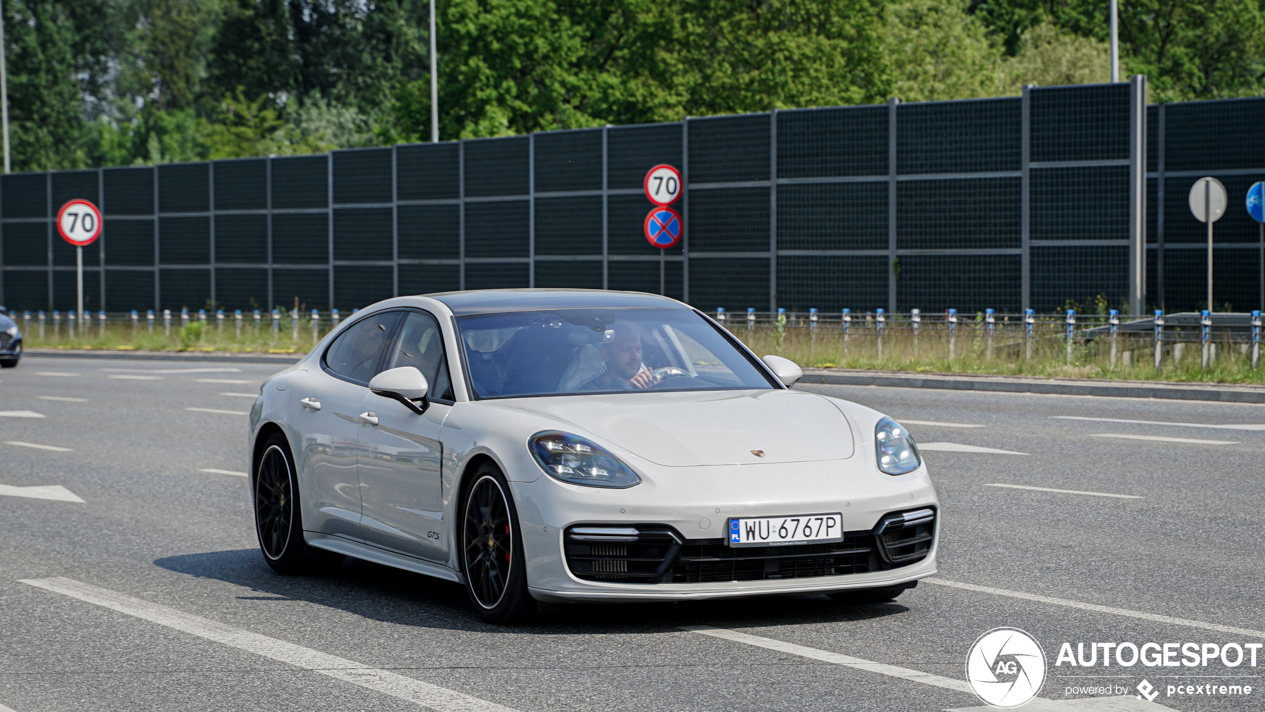 Porsche 971 Panamera GTS MkI