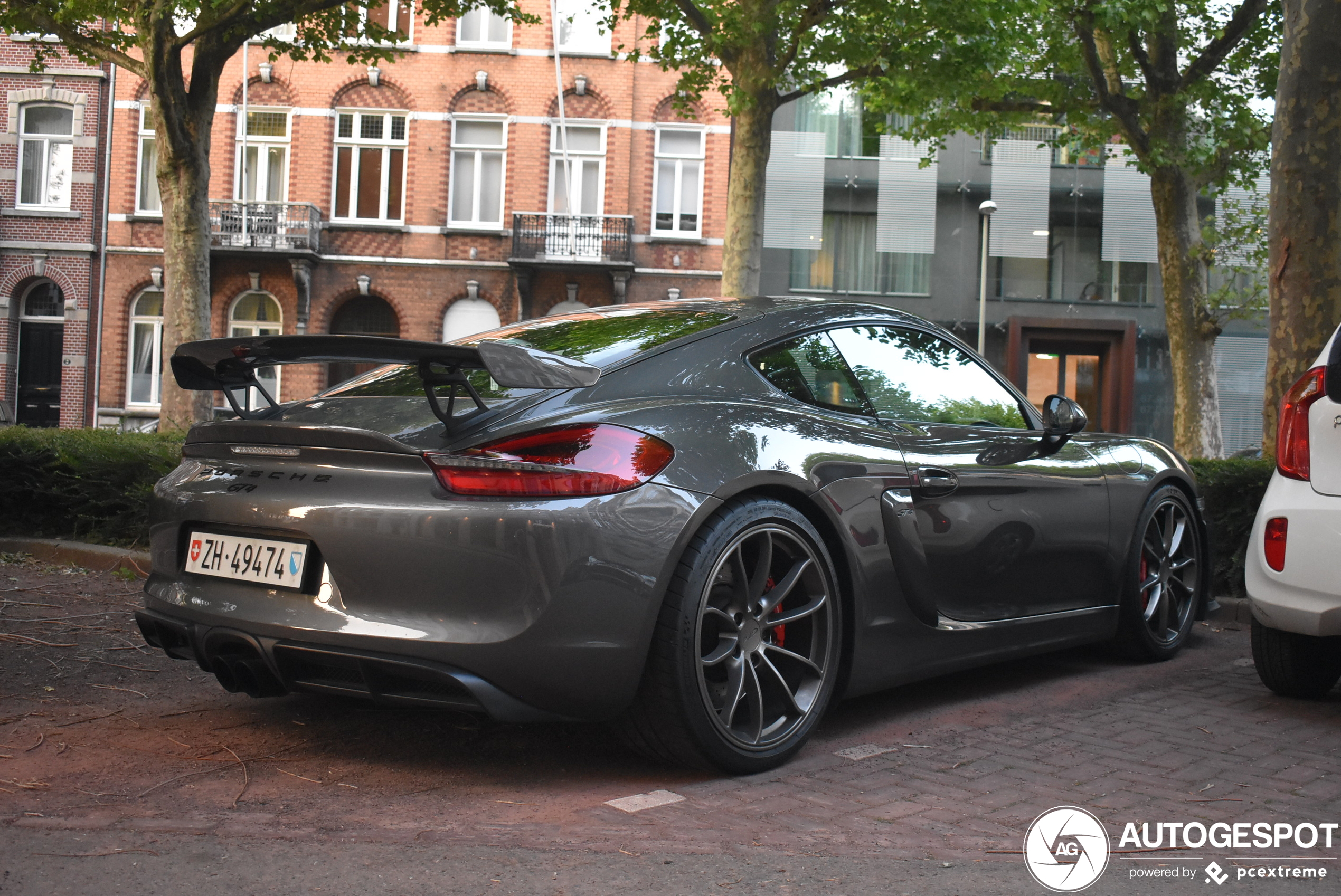 Porsche 981 Cayman GT4