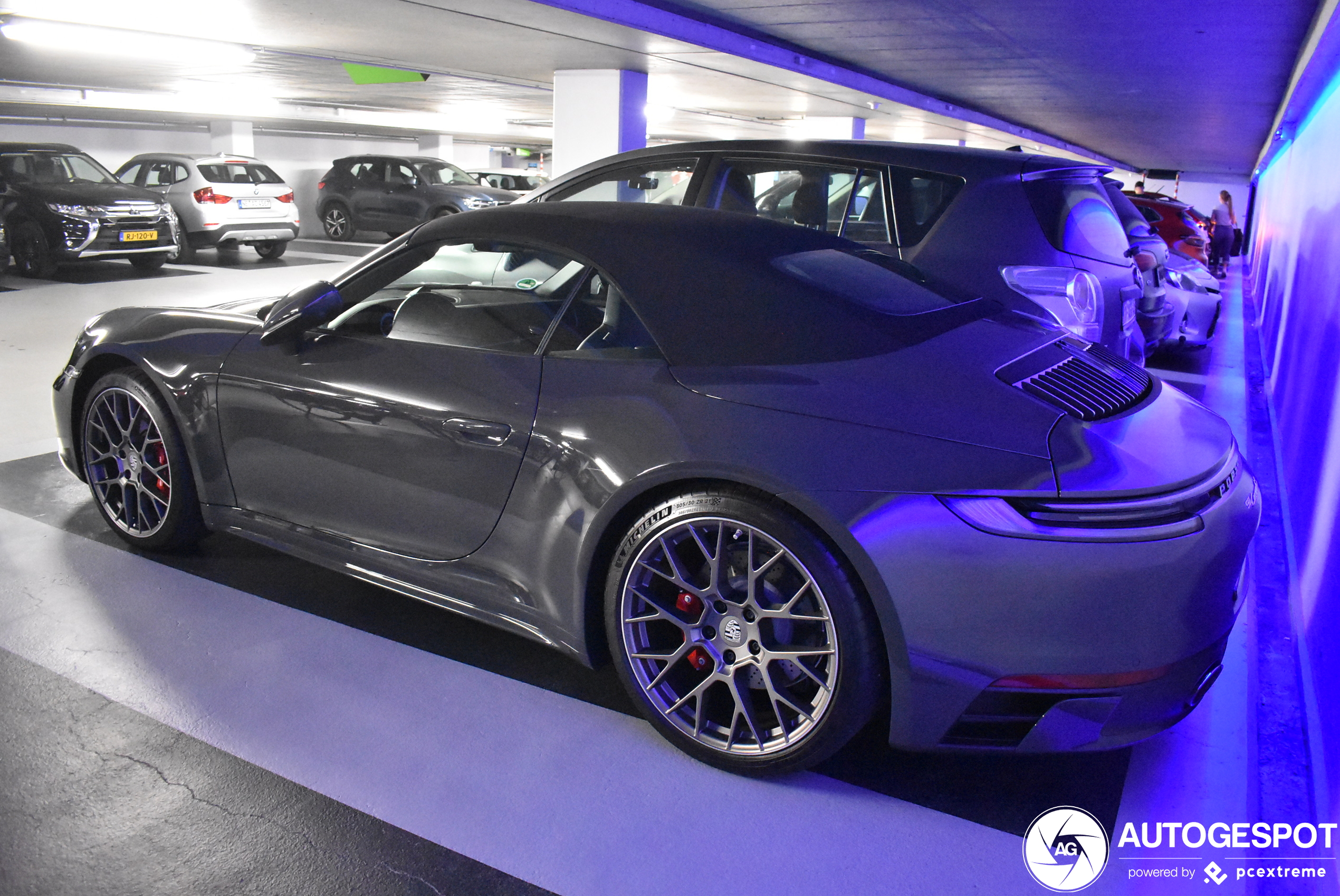 Porsche 992 Carrera 4S Cabriolet