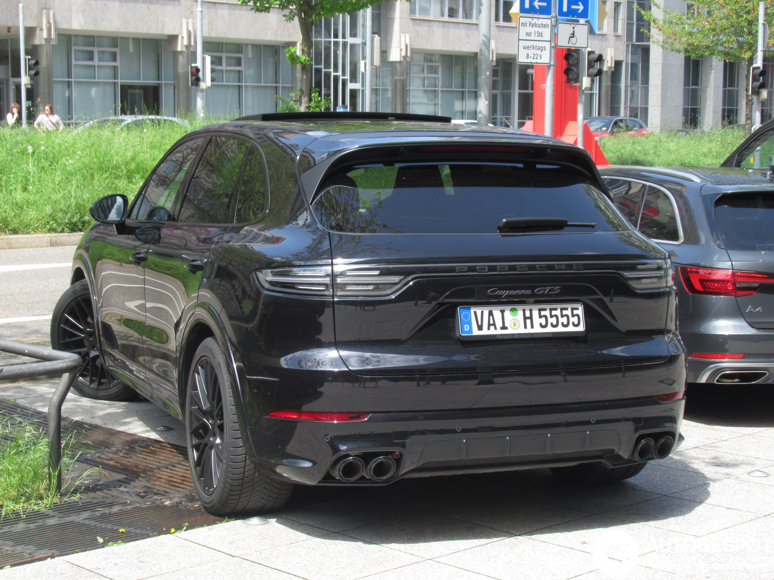 Porsche 9YA Cayenne GTS