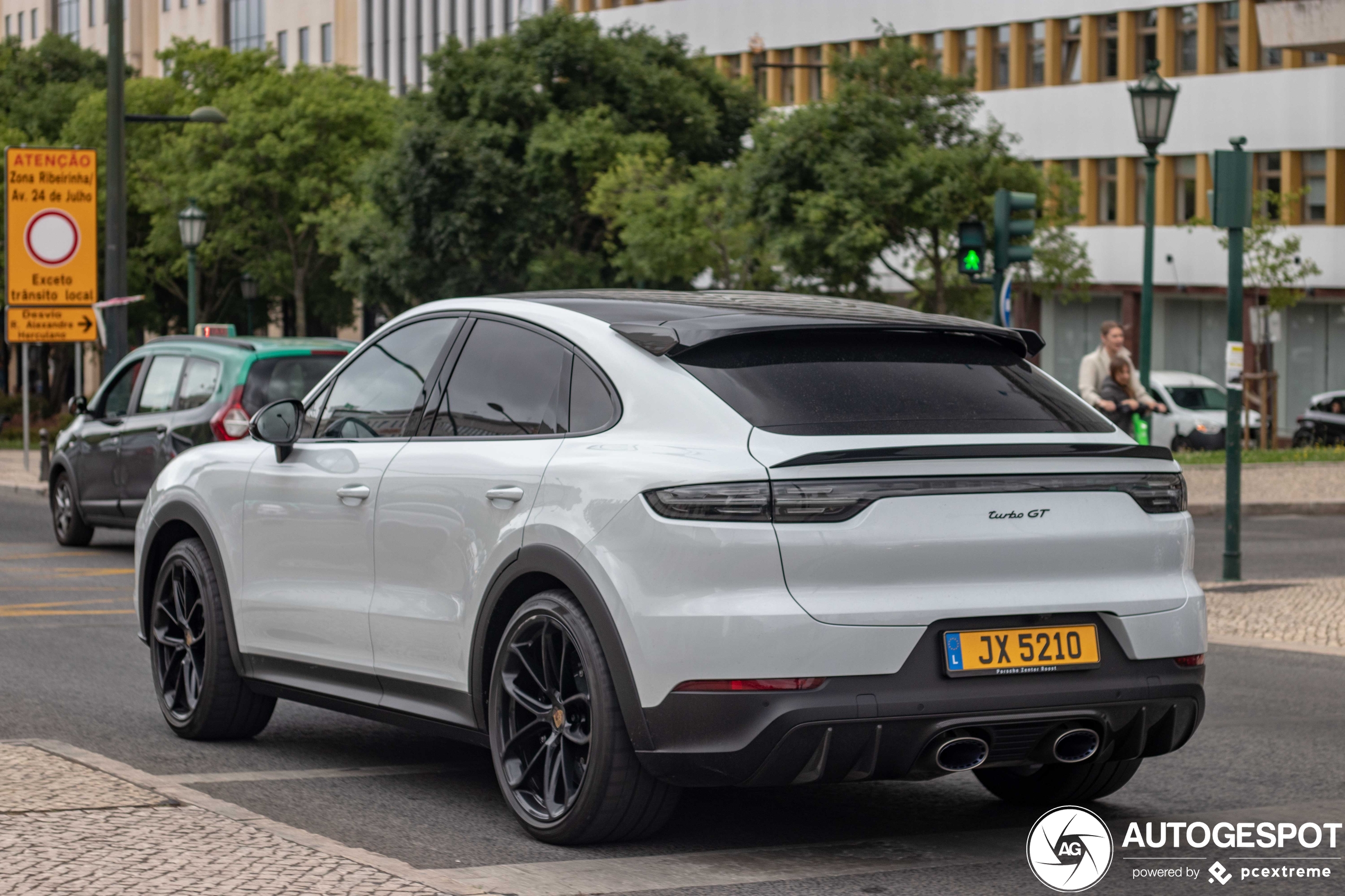 Porsche Cayenne Coupé Turbo GT