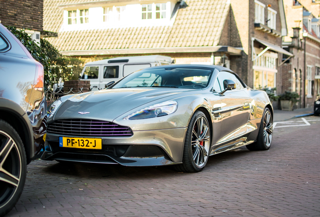 Aston Martin Vanquish Volante