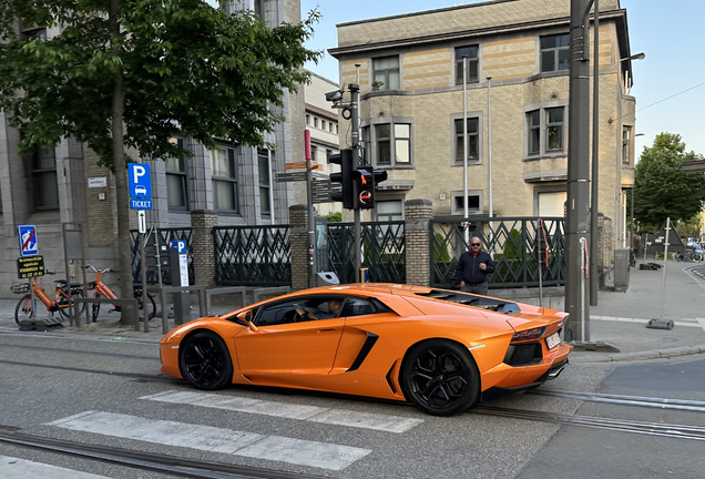 Lamborghini Aventador LP700-4