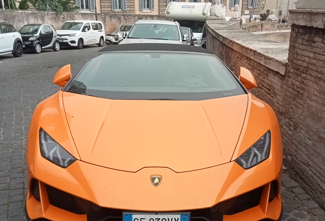 Lamborghini Huracán LP640-4 EVO Spyder