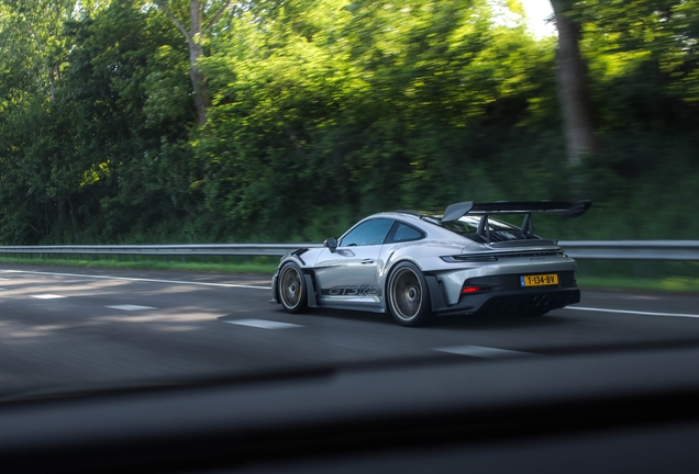 Porsche 992 GT3 RS Weissach Package