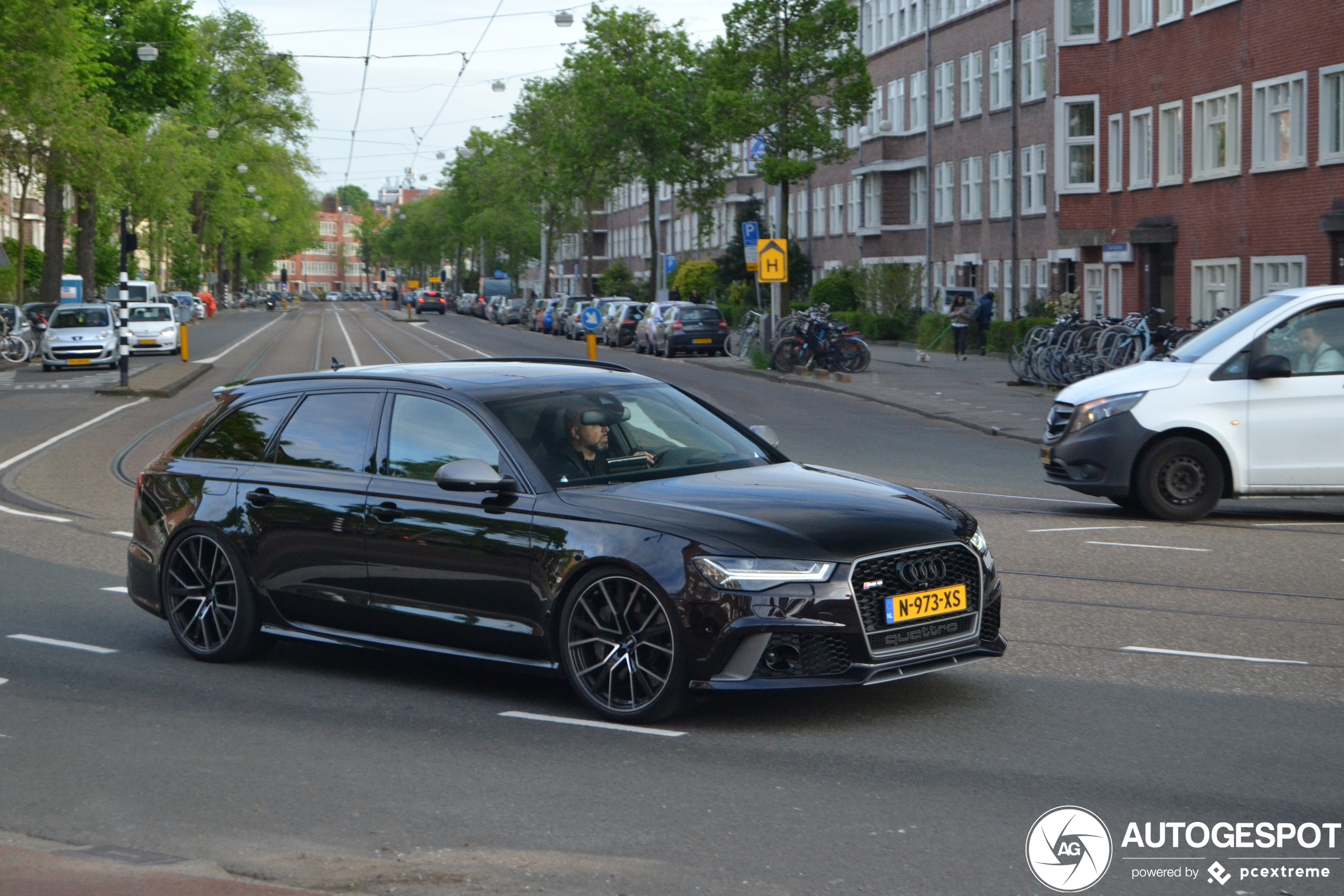 Audi RS6 Avant C7 2015