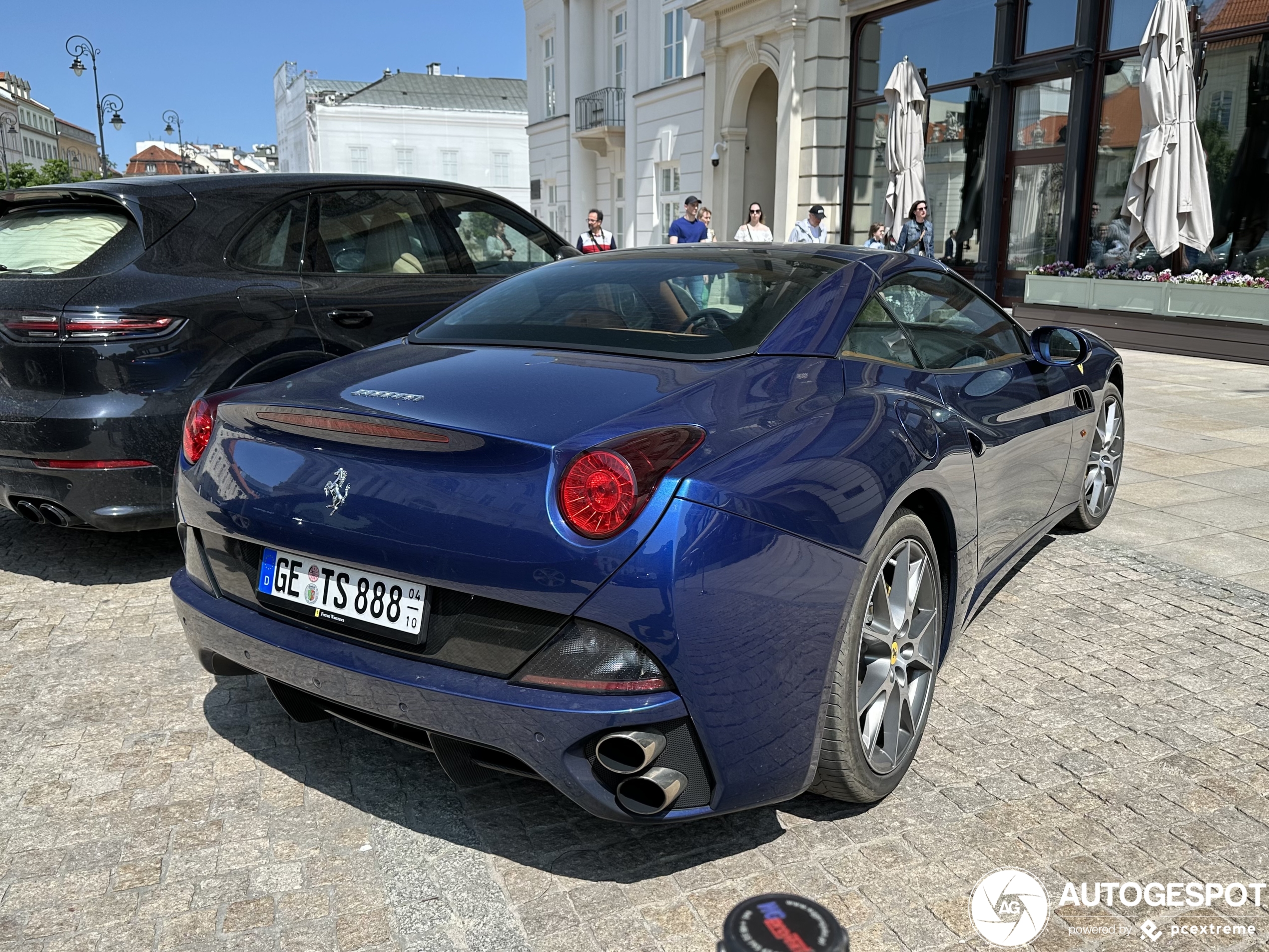 Ferrari California