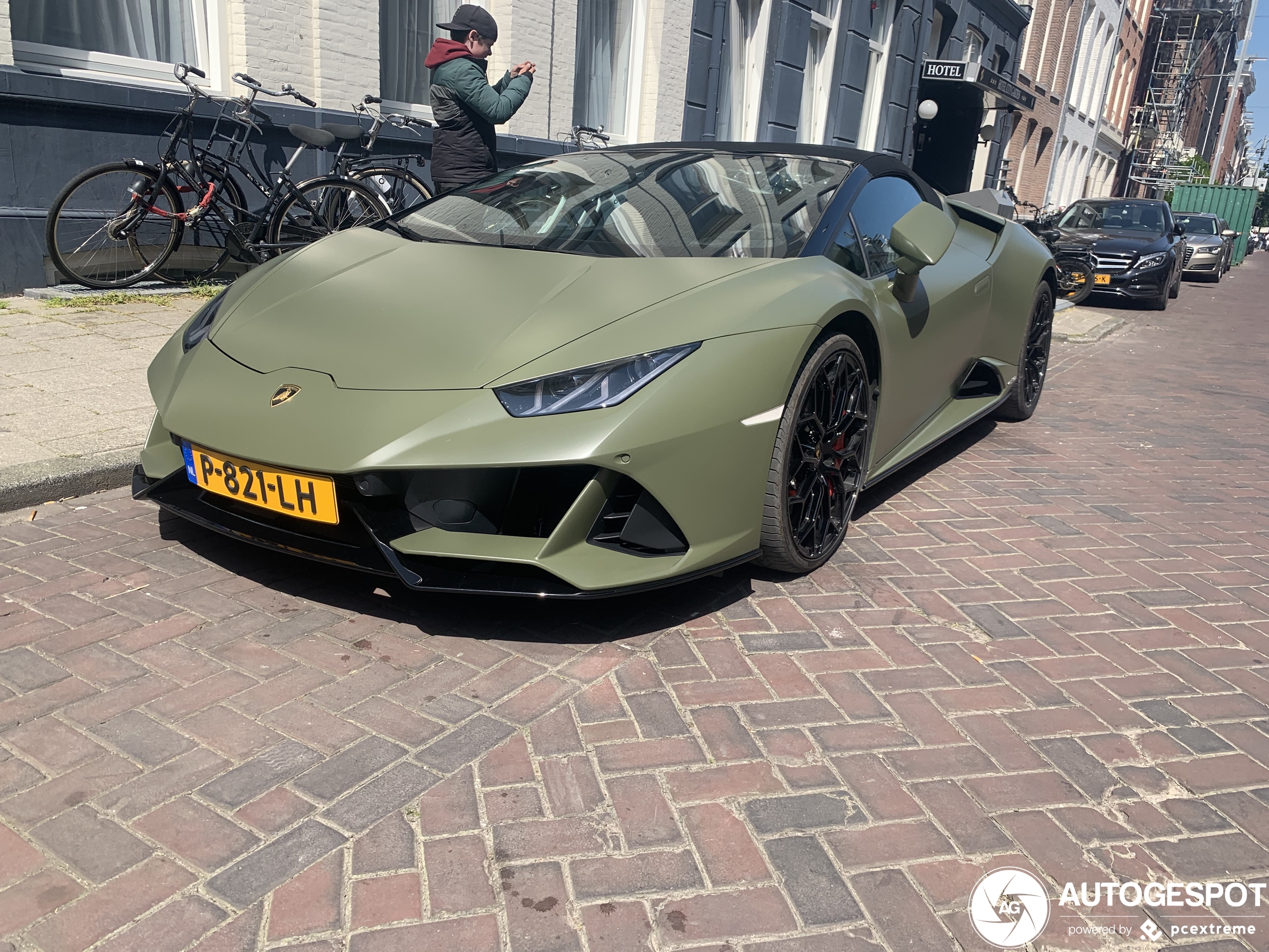 Lamborghini Huracán LP640-4 EVO Spyder