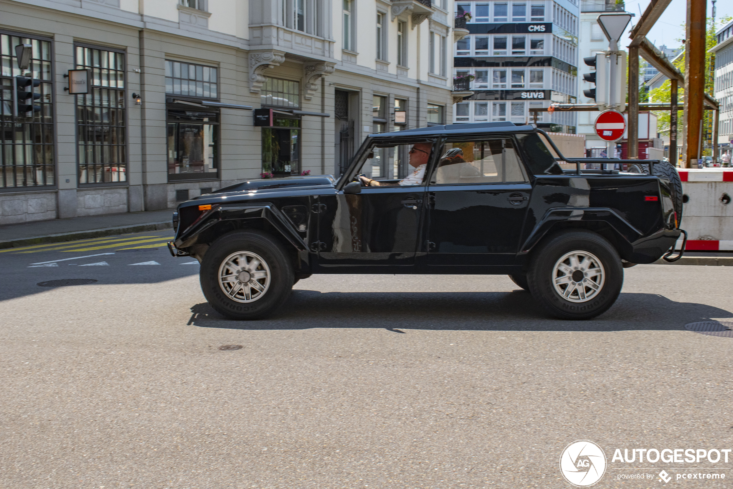 Lamborghini LM002