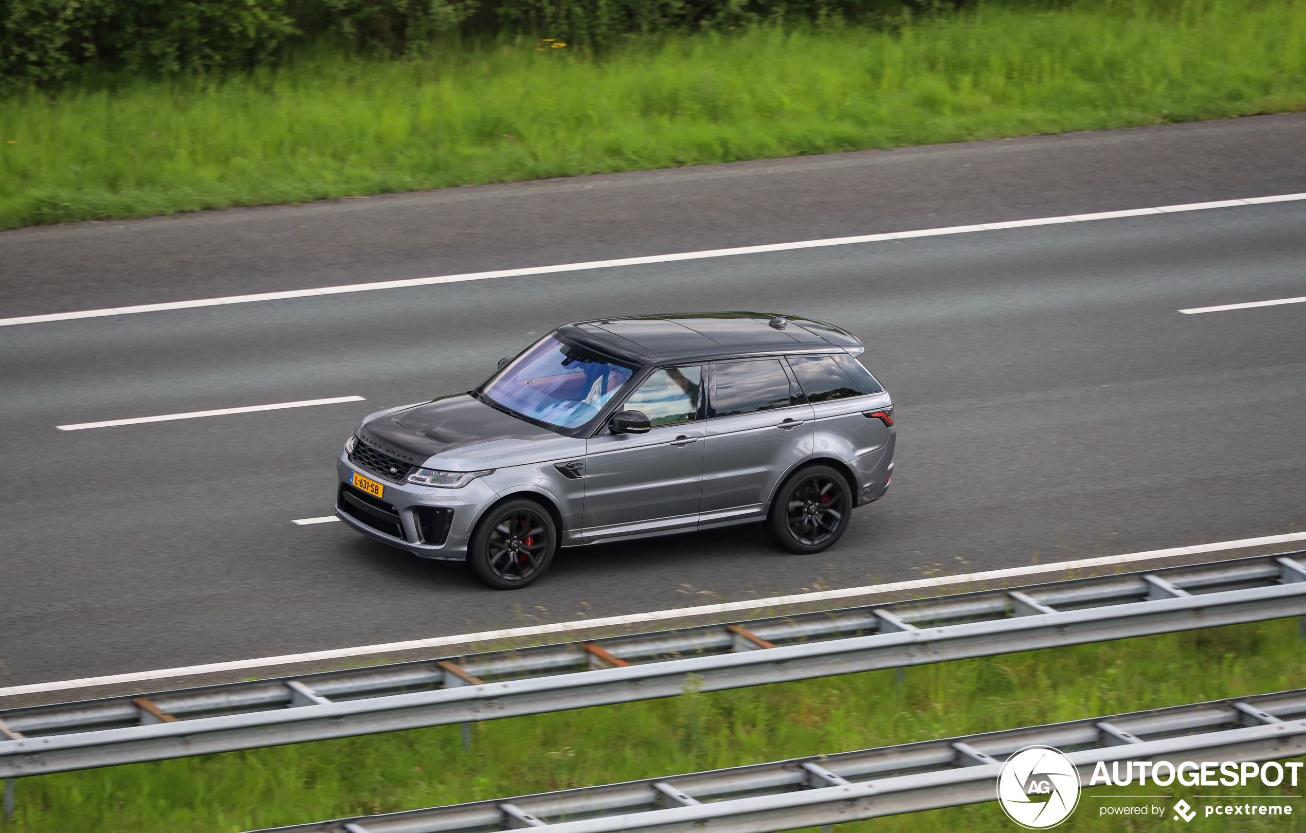 Land Rover Range Rover Sport SVR 2018 Carbon Edition