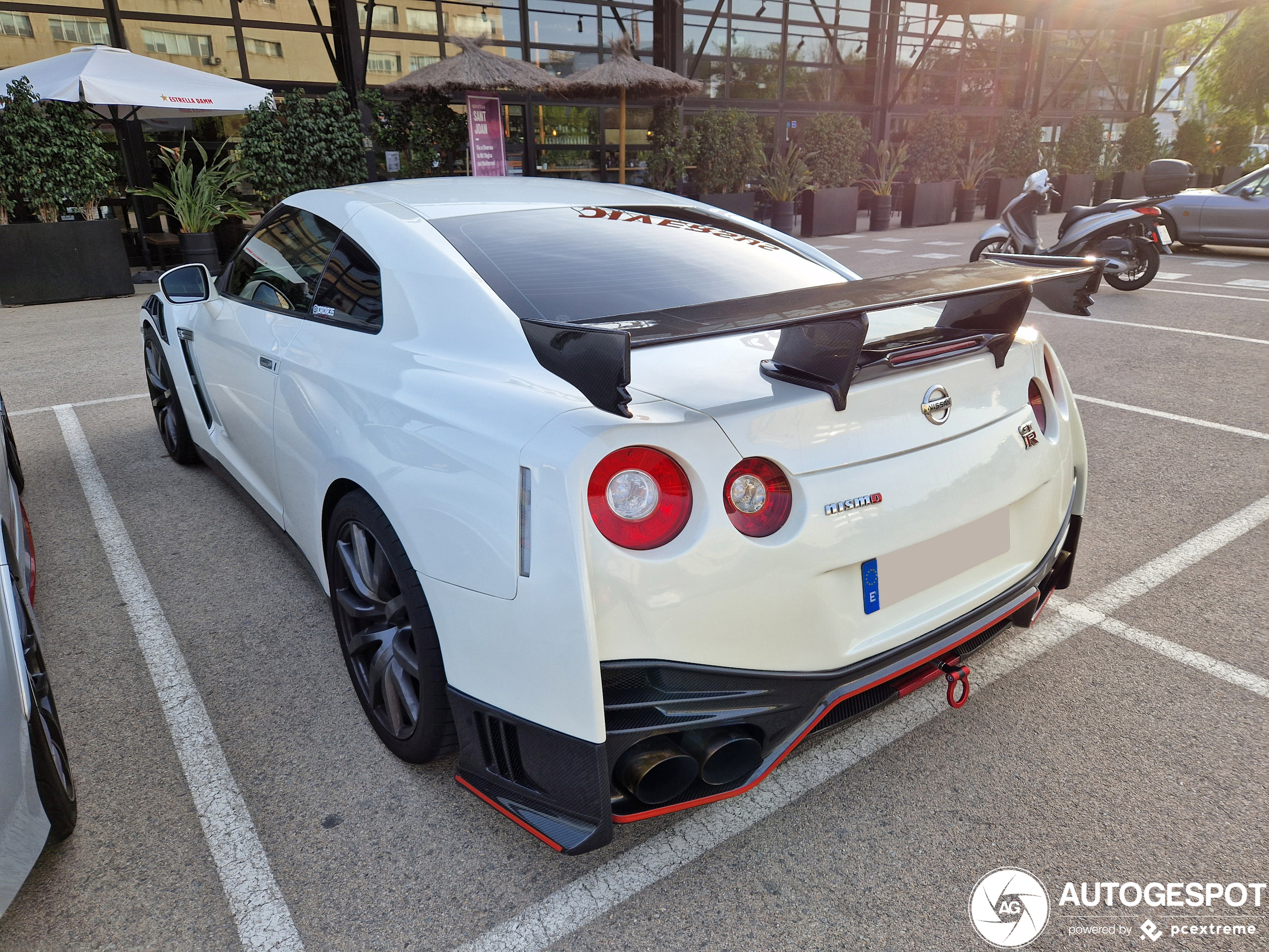 Nissan GT-R 2012