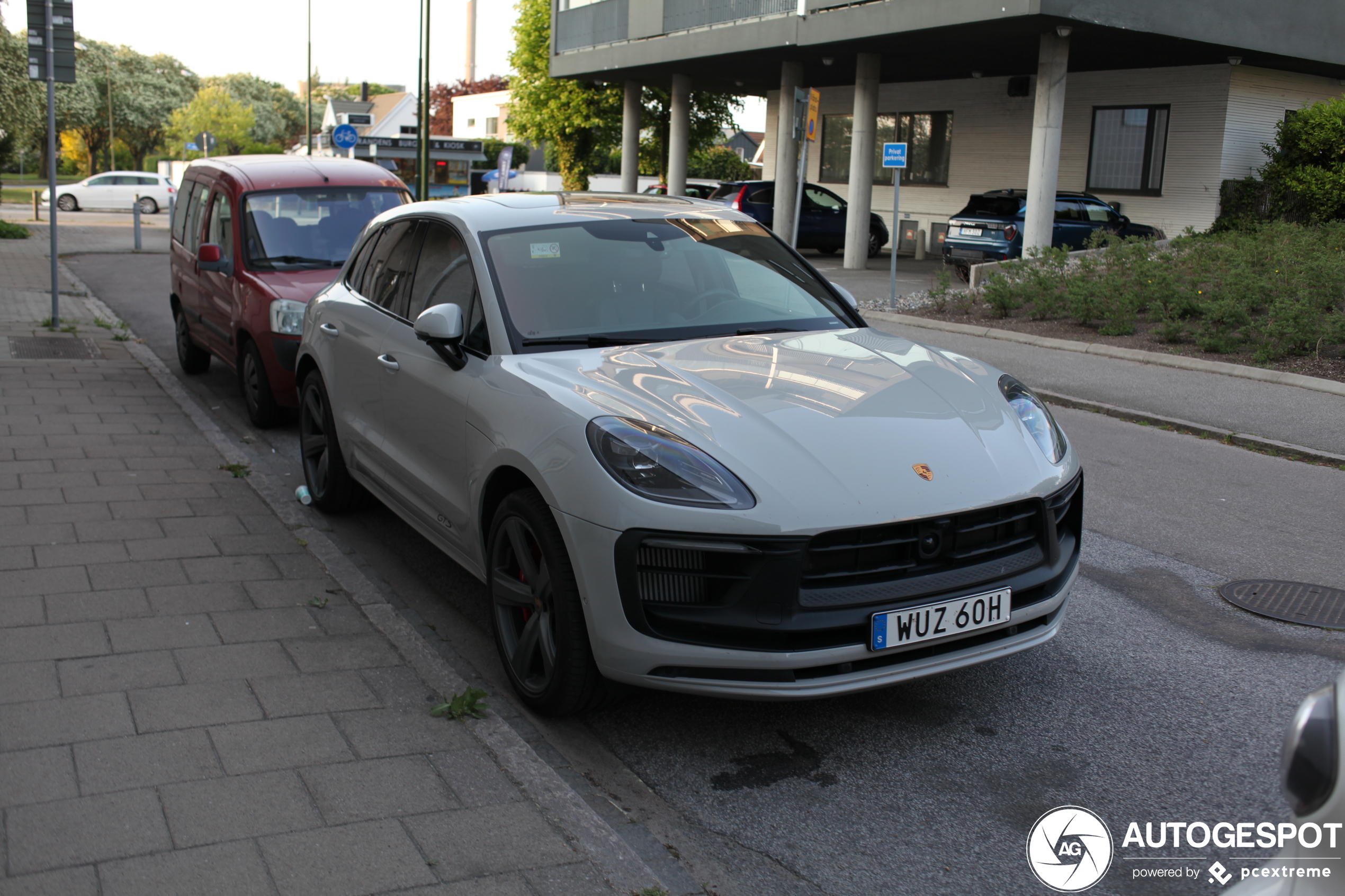 Porsche 95B Macan GTS MkIII