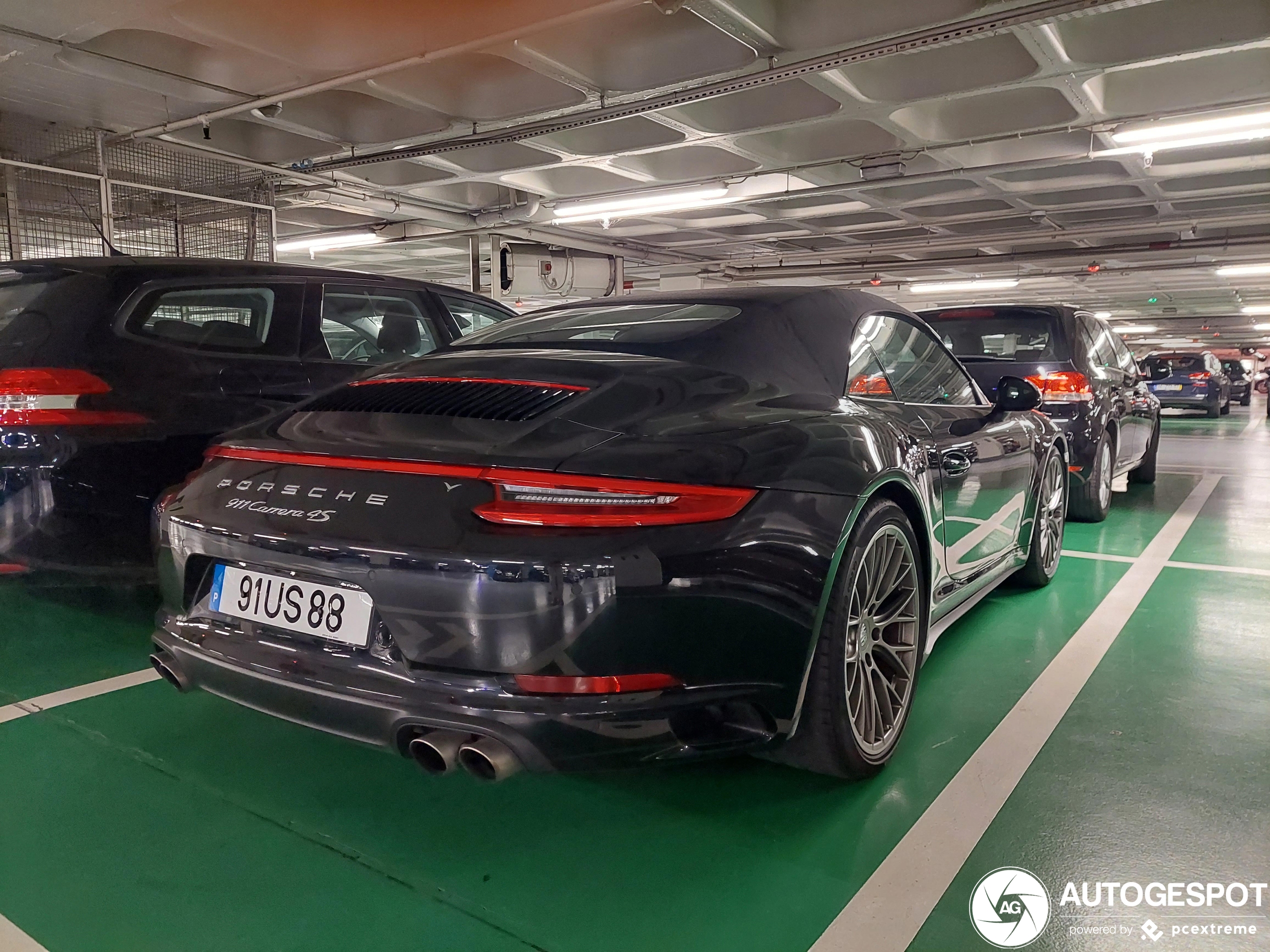 Porsche 991 Carrera 4S Cabriolet MkII